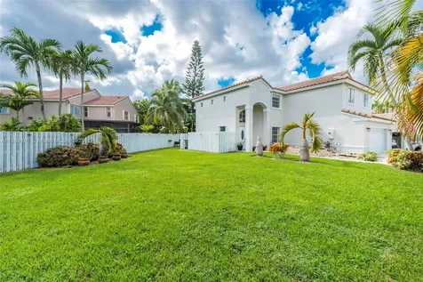 1061 NW 190th Avenue Pembroke Pines FL 33029
