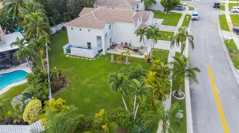 1061 NW 190th Avenue Pembroke Pines FL 33029