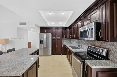 6345 Maynada Street Coral Gables FL 33146