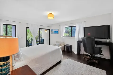 6345 Maynada Street Coral Gables FL 33146