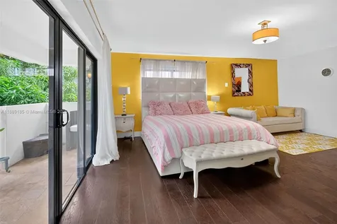 6345 Maynada Street Coral Gables FL 33146