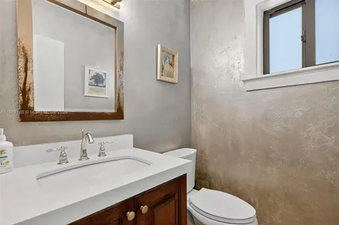 6345 Maynada Street Coral Gables FL 33146