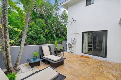 6345 Maynada Street Coral Gables FL 33146