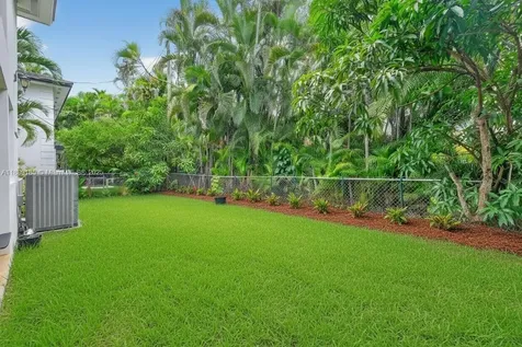 6345 Maynada Street Coral Gables FL 33146