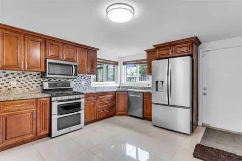 8310 NW 26th Street Sunrise FL 33322