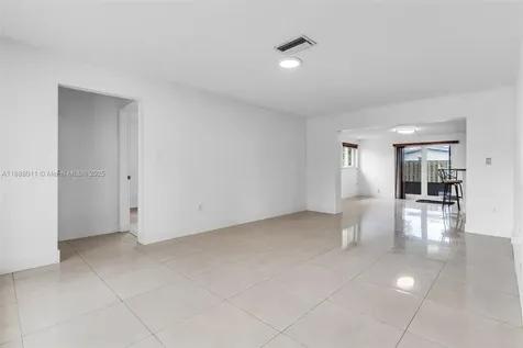 8310 NW 26th Street Sunrise FL 33322