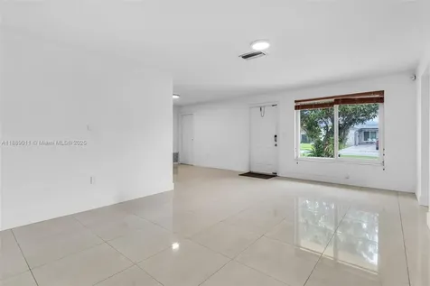 8310 NW 26th Street Sunrise FL 33322