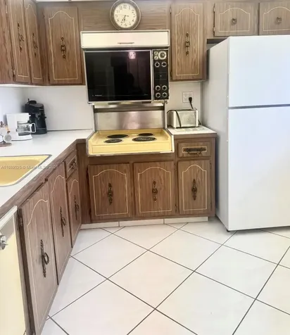 3600 NE 170 Street North Miami Beach FL 33160