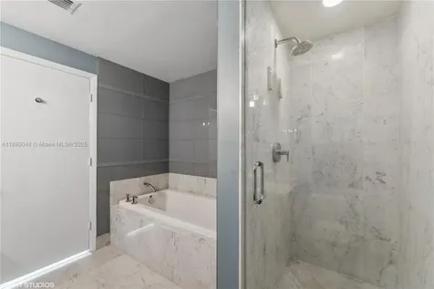 244 Biscayne Boulevard Miami FL 33132