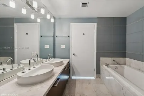 244 Biscayne Boulevard Miami FL 33132