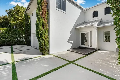 6763 SW 106 Place Miami FL 33173