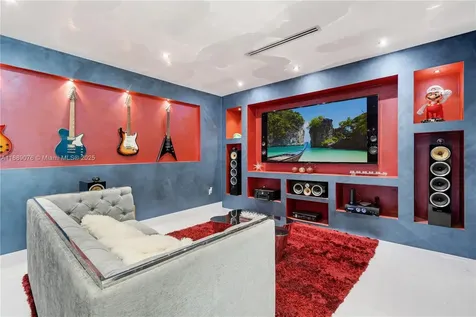 6763 SW 106 Place Miami FL 33173