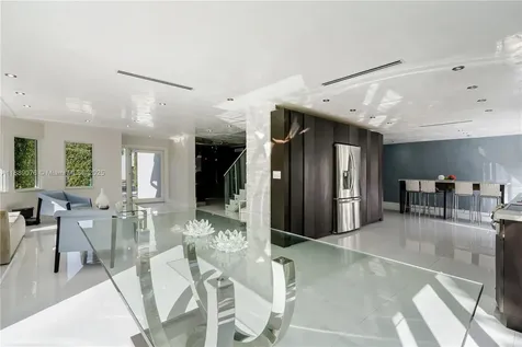 6763 SW 106 Place Miami FL 33173