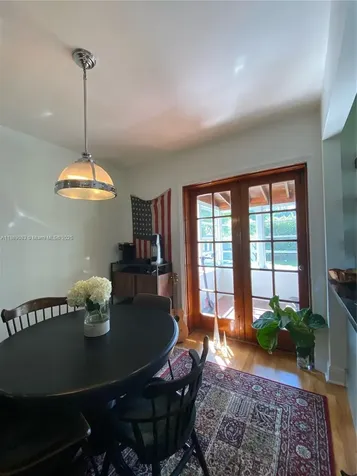 3160 SW 19th Terrace Miami FL 33145