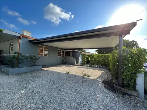 3160 SW 19th Terrace Miami FL 33145