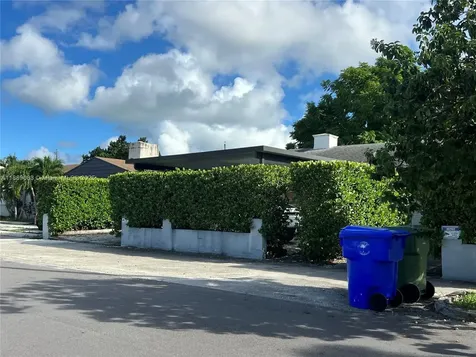 3160 SW 19th Terrace Miami FL 33145
