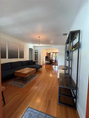 3160 SW 19th Terrace Miami FL 33145