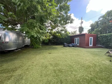 3160 SW 19th Terrace Miami FL 33145