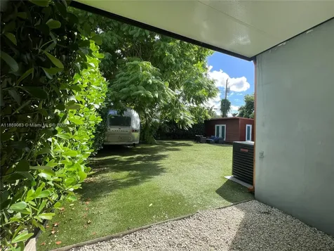 3160 SW 19th Terrace Miami FL 33145