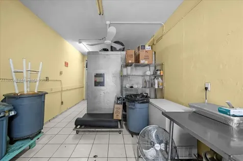 2313 NW 27th Avenue Miami FL 33142