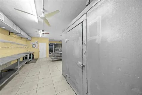 2313 NW 27th Avenue Miami FL 33142