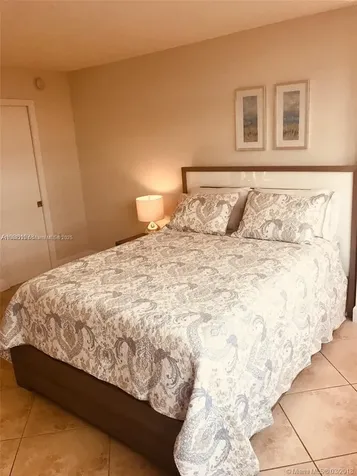 6917 Collins Avenue Miami Beach FL 33141