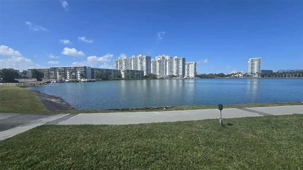 2929 Point East Drive Aventura FL 33160