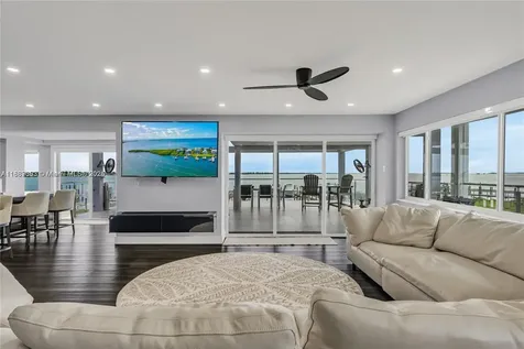 67 N Bounty Lane Key Largo FL 33037