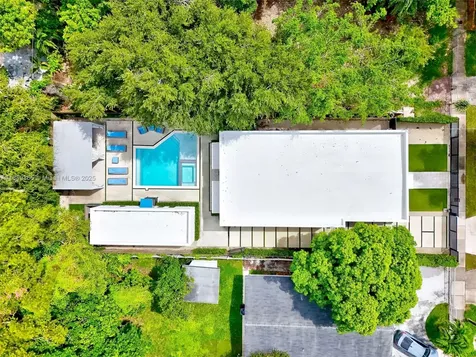 121 NW 41st Street Miami FL 33127