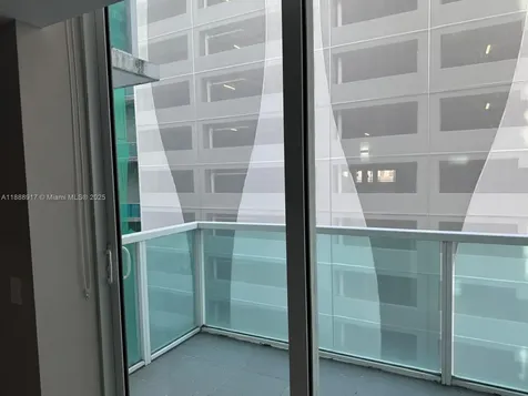 41 SE 5th Street Miami FL 33131