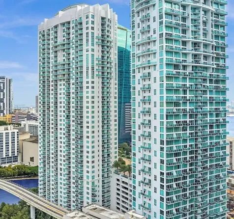 41 SE 5th Street Miami FL 33131