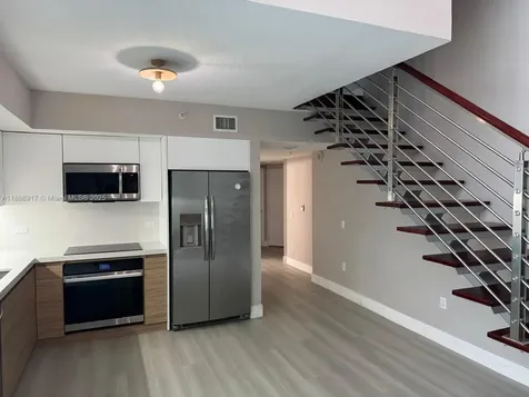 41 SE 5th Street Miami FL 33131