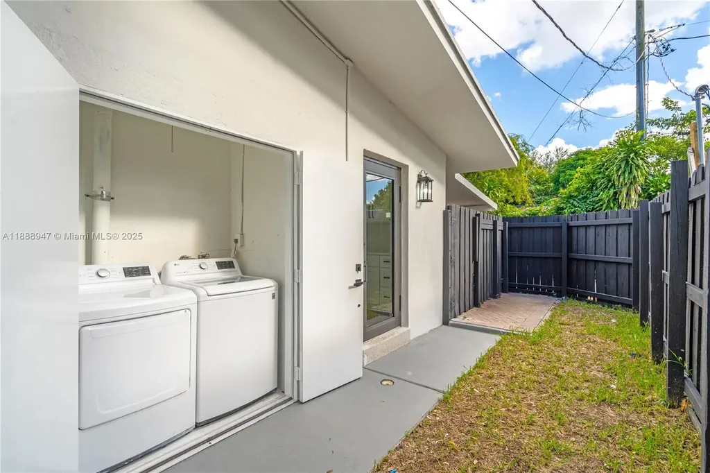 1341 SE 10th Avenue Fort Lauderdale FL 33316