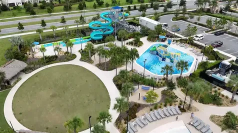962 Splash Shot Place Kissimmee FL 33896