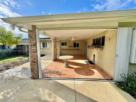 9765 SW 74th Street Miami FL 33173