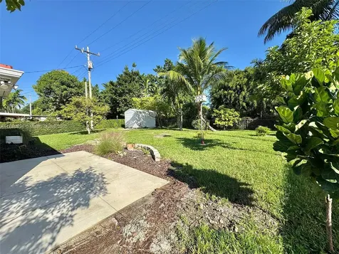 9765 SW 74th Street Miami FL 33173