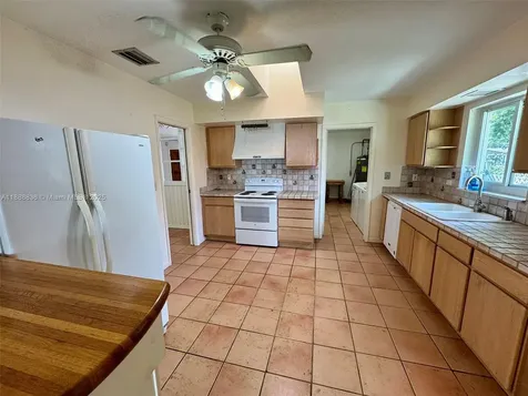 9765 SW 74th Street Miami FL 33173