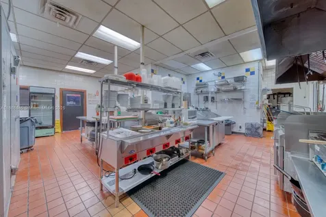 Restaurant And Bar For Sale On N Pine Island Road In Tamarac/sunrise Tamarac FL 33351