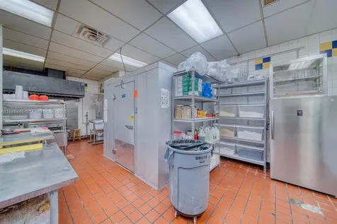 Restaurant And Bar For Sale On N Pine Island Road In Tamarac/sunrise Tamarac FL 33351