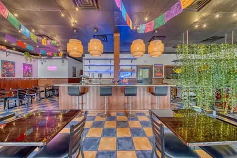 Restaurant And Bar For Sale On N Pine Island Road In Tamarac/sunrise Tamarac FL 33351