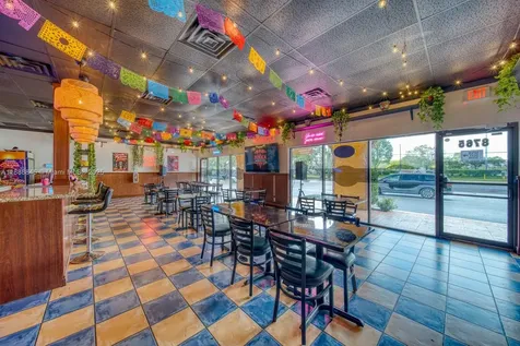 Restaurant And Bar For Sale On N Pine Island Road In Tamarac/sunrise Tamarac FL 33351