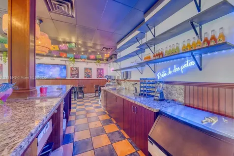 Restaurant And Bar For Sale On N Pine Island Road In Tamarac/sunrise Tamarac FL 33351