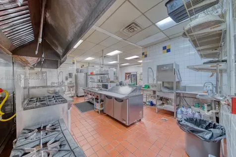 Restaurant And Bar For Sale On N Pine Island Road In Tamarac/sunrise Tamarac FL 33351