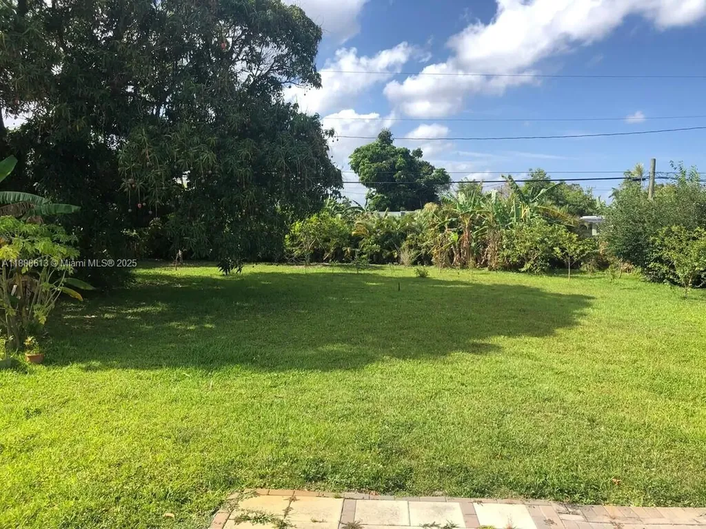 2815 Jackson Street Hollywood FL 33020