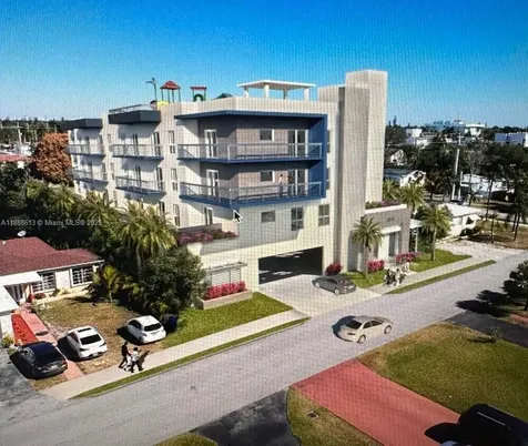 2815 Jackson Street Hollywood FL 33020
