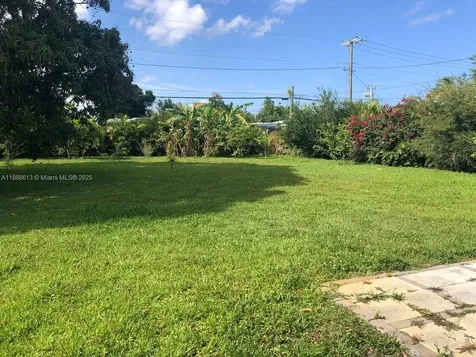 2815 Jackson Street Hollywood FL 33020