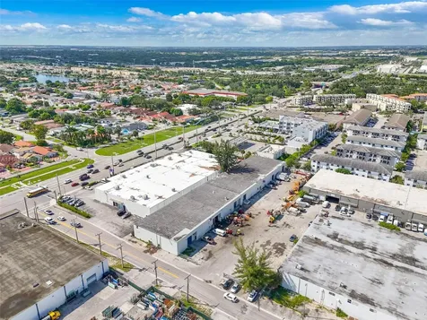 333 W 75th Place Hialeah FL 33014