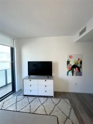 801 S Miami Avenue Miami FL 33130