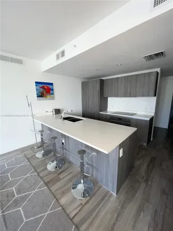 801 S Miami Avenue Miami FL 33130