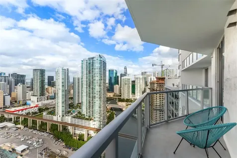 185 SW 7th Street Miami FL 33130
